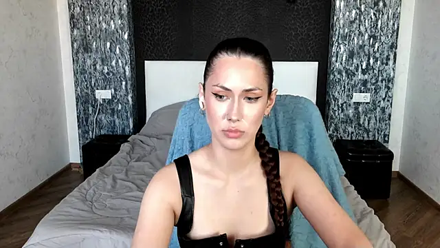 VictoriaVantelle online show from July 17, 11:03 am