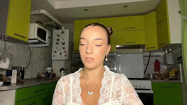 TanyaSavela online show from July 9, 8:33 pm