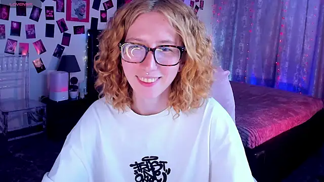 TerriaReed online show from July 27, 11:51 am