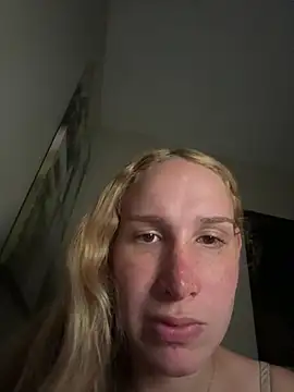 Helenaelisawrld online show from July 23, 10:40 pm