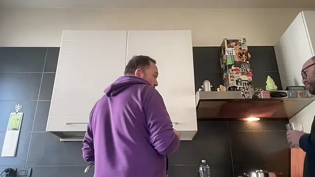 theitalianbear online show from March 15, 12:29 pm