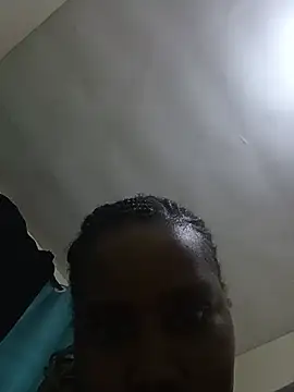 hottie creamie kenian online show from July 26, 2:03 pm