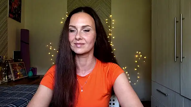 VictoriaBennettt online show from August 3, 10:32 am
