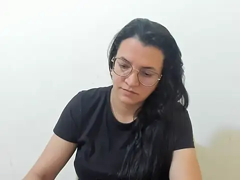 MARILYN GARCIA online show from November 26, 3:57 pm