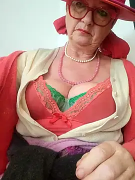 MucMilf59 online show from November 7, 10:43 am