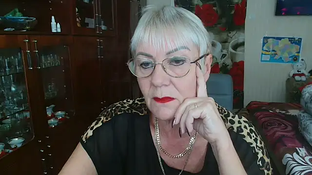 Snapshot of JenaCheim chatting on October 15, 7:33 am JenaCheim online show from October 15, 7:33 am