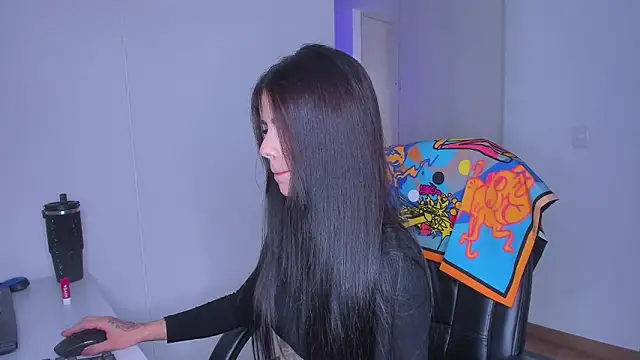 Lisegg  online show from February 25, 6:17 pm