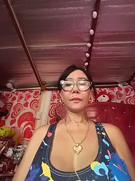 sweetieme online show from June 1, 2:24 am