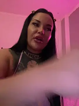  MelinaCurves  online show from April 14, 9:04 pm