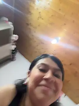 emilyjohanson online show from April 15, 6:08 pm