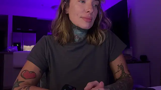 airgeadx online show from November 28, 12:35 am