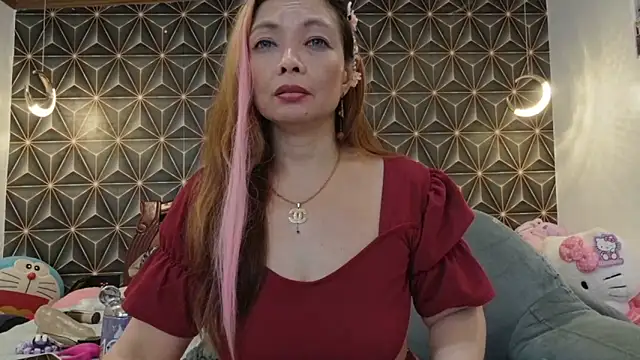 yummymeily online show from October 10, 4:34 pm