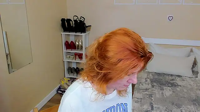 FoxySophia online show from February 21, 6:08 pm