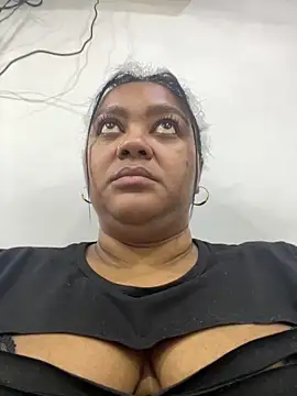 yanza2002 online show from February 27, 11:37 pm