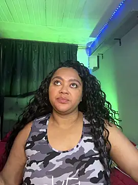 yanza2002 online show from April 18, 11:37 pm