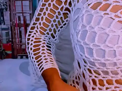 indianroxy online show from December 13, 8:15 pm