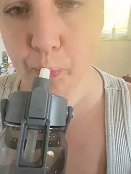 Anna Alexa online show from April 21, 6:09 am