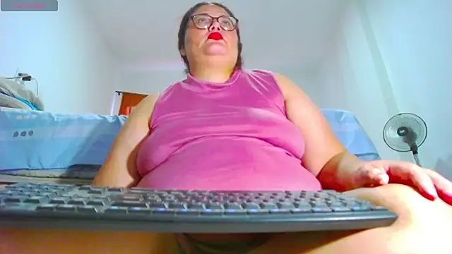 ashelymalefica online show from March 30, 7:35 pm