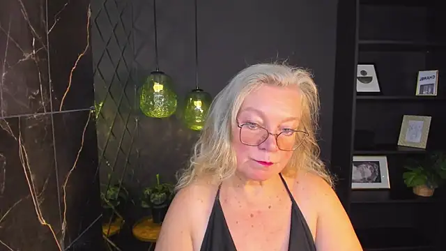 Snapshot of NataliMellow chatting on October 20, 1:14 pm NataliMellow online show from October 20, 1:14 pm