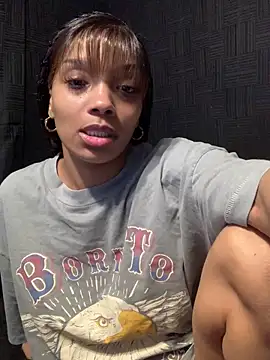 Rakiyahcharms online show from February 18, 2:21 am