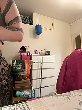 ladyturtle online show from May 12, 2:46 pm