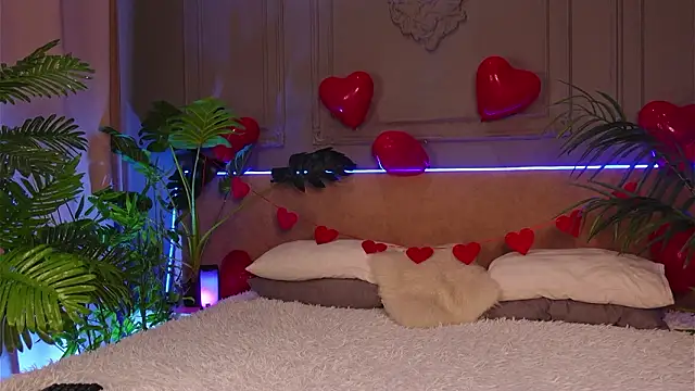 Devilinee online show from February 15, 7:51 am