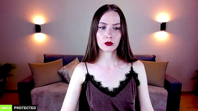 TheWoman   online show from February 11, 7:26 pm