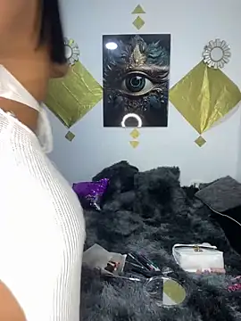 Shantal Lovee online show from February 11, 5:03 pm