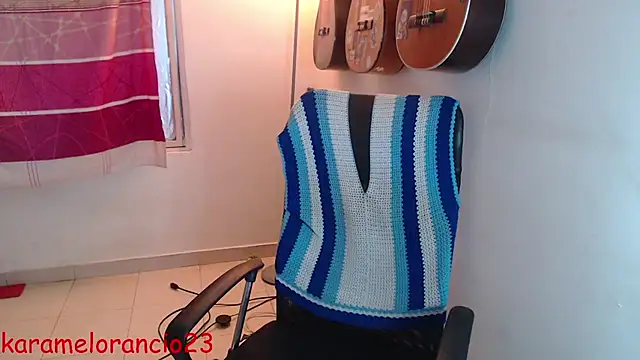 Snapshot of Smoke_trip_Alicia chatting on October 8, 5:45 am Smoke trip Alicia online show from October 8, 5:45 am