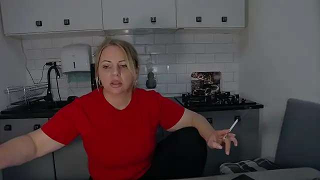 erikaerika online show from September 29, 9:58 am