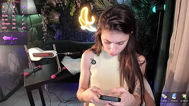 Eille Elfie online show from November 8, 5:56 am