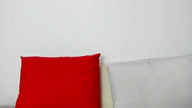 Snapshot of cute_angel95 chatting on September 16, 6:49 pm cute angel95 online show from September 16, 6:49 pm