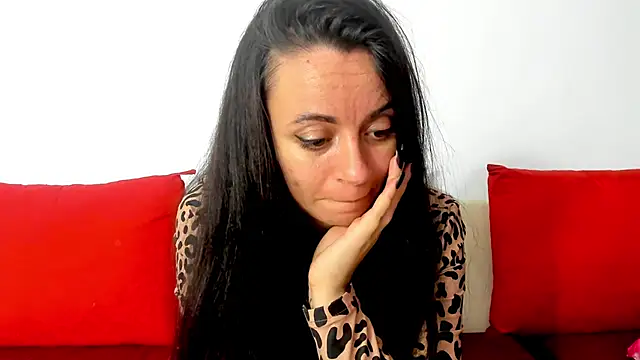 Snapshot of cute_angel95 chatting on October 8, 6:12 pm cute angel95 online show from October 8, 6:12 pm