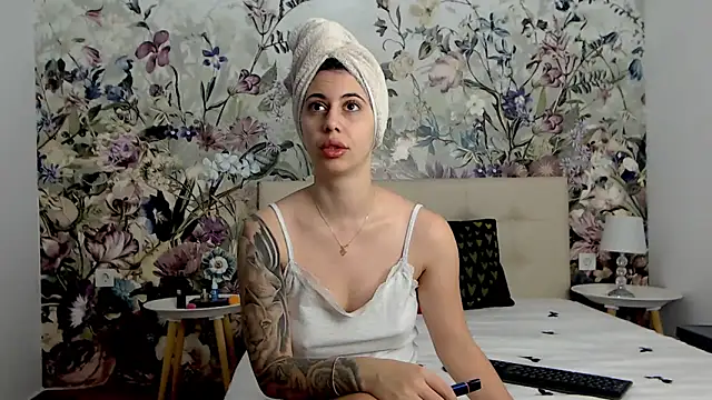 RoseDiamond06 online show from October 1, 10:31 am