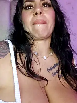 chelaqueen  online show from November 19, 4:34 am