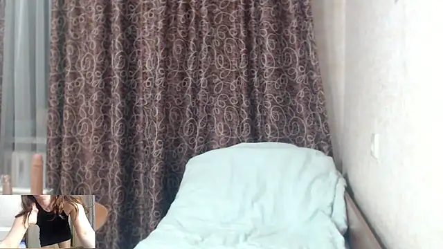 SheLion online show from April 13, 5:58 pm