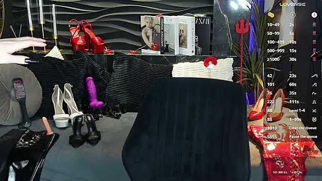 MistressDarsy online show from February 25, 2:15 pm