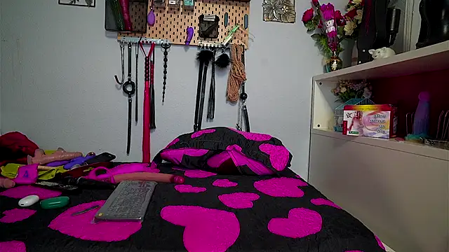 barbarah  online show from October 15, 7:55 am