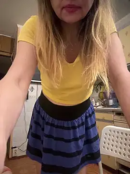 Susanel online show from December 13, 8:04 pm