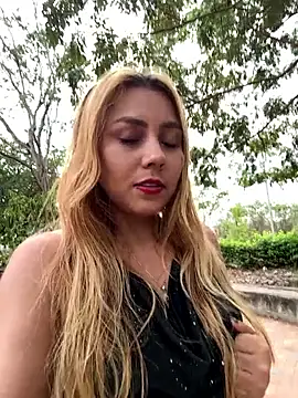 Brittanyrosexx online show from October 12, 9:28 pm