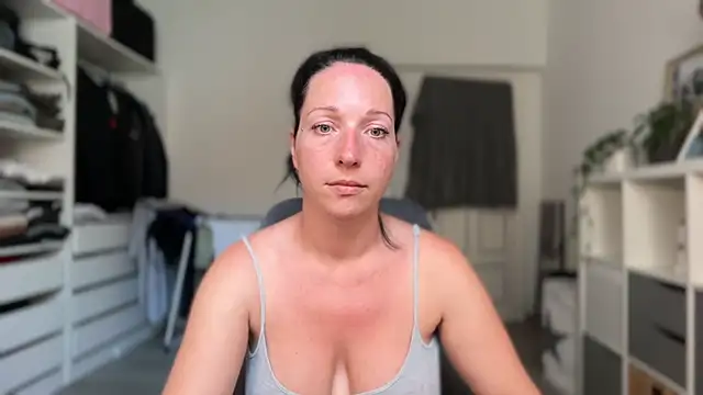 Viola Beck online show from June 21, 4:33 pm