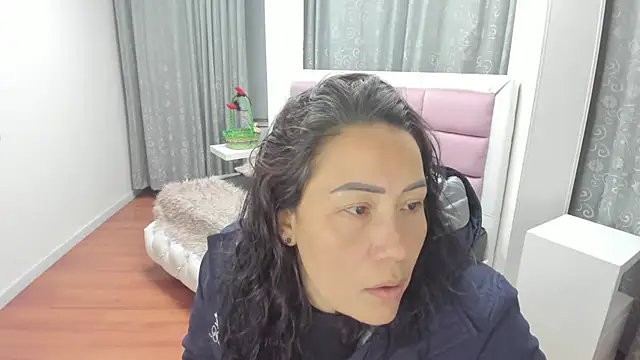 gaby trent online show from July 17, 10:19 am