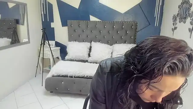 gaby trent online show from July 31, 4:52 pm
