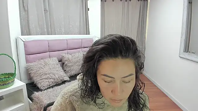 gaby trent online show from June 22, 3:53 pm
