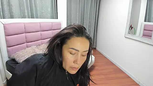 gaby trent online show from July 8, 10:06 am