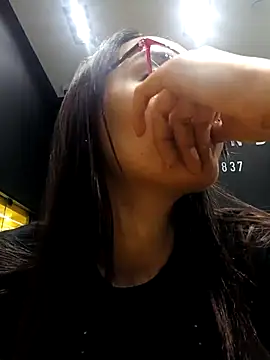 LinzyBaner online show from November 24, 8:44 pm