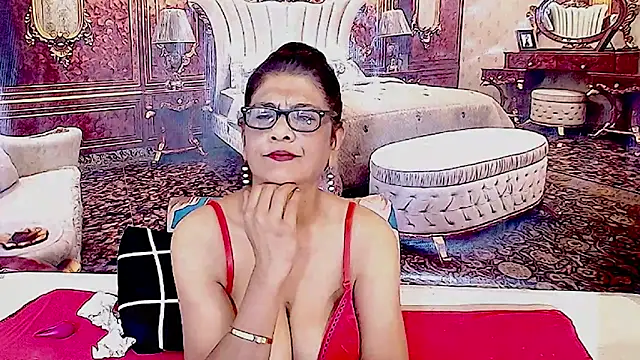 IndianAllure online show from February 27, 8:47 am