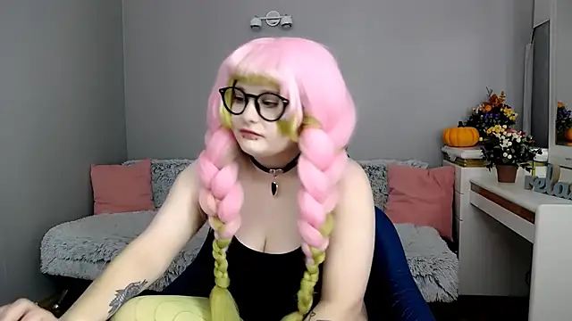 Estheri online show from November 25, 7:21 am