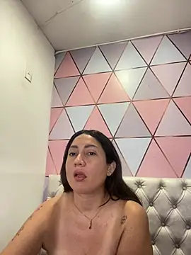 Snapshot of juliana_diaz chatting on September 16, 11:29 am juliana diaz online show from September 16, 11:29 am