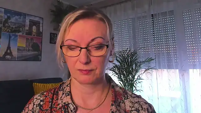 vanessa chat online show from March 19, 4:00 pm